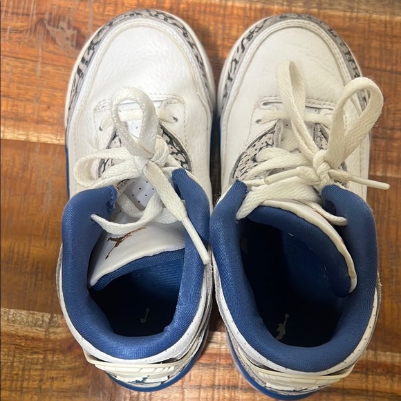 White and Blue Jordan 3 Retro Sneakers, Size 10c - Picture 6 of 9